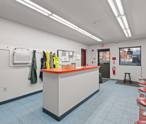 85 South Street, Lowell, MA